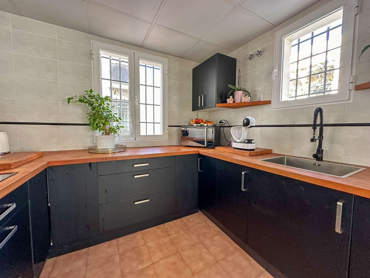 3 soveværelse Semi-Rækkehus til salg i Salobrena med swimmingpool - € 499.000 (Ref: 8671789)