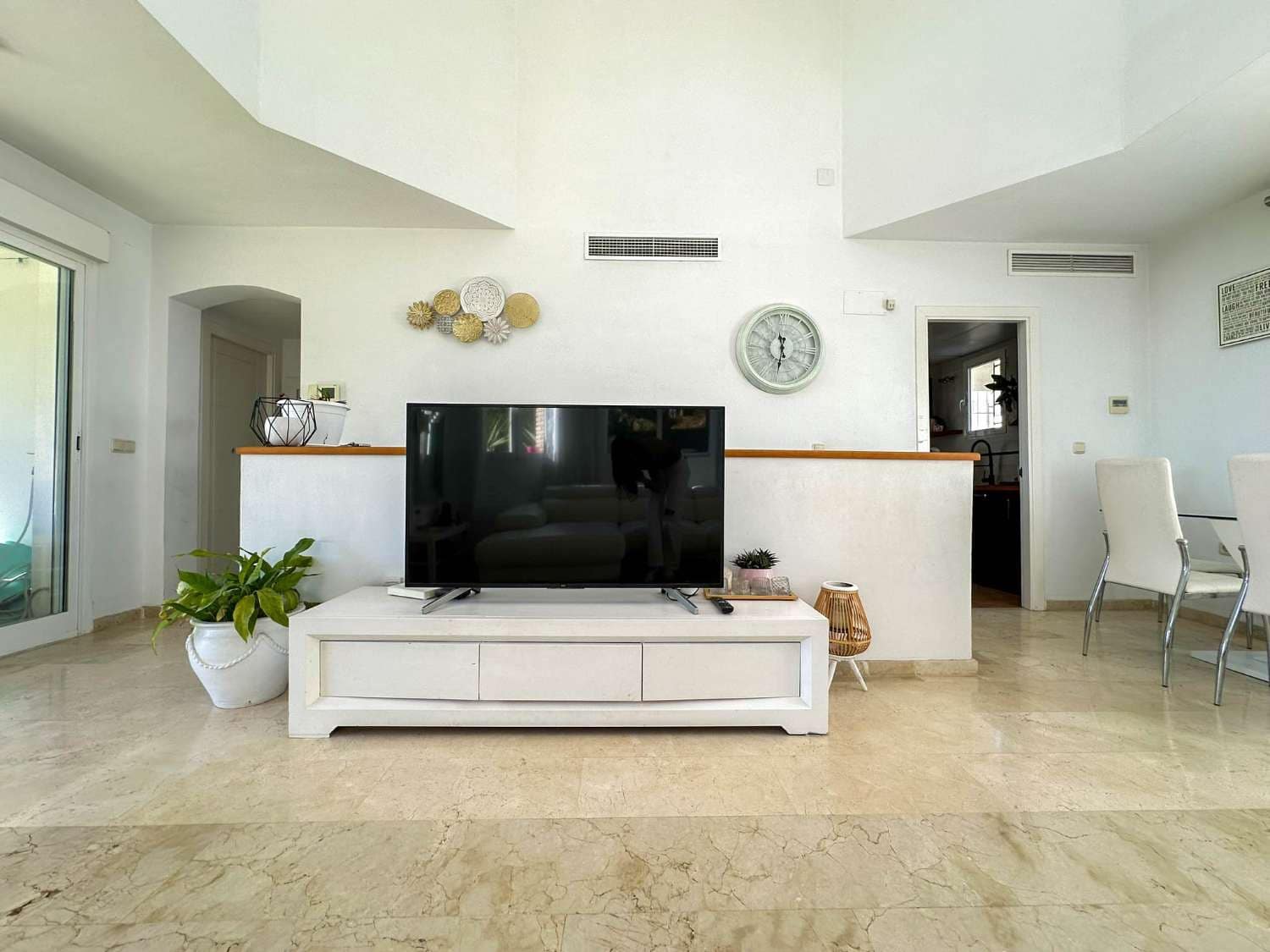 3 soveværelse Semi-Rækkehus til salg i Salobrena med swimmingpool - € 499.000 (Ref: 8671789)