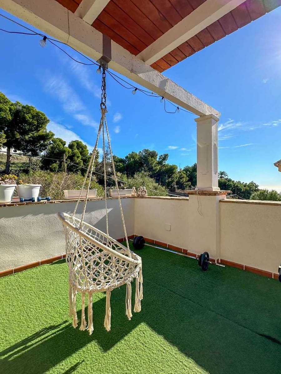 3 soveværelse Semi-Rækkehus til salg i Salobrena med swimmingpool - € 499.000 (Ref: 8671789)