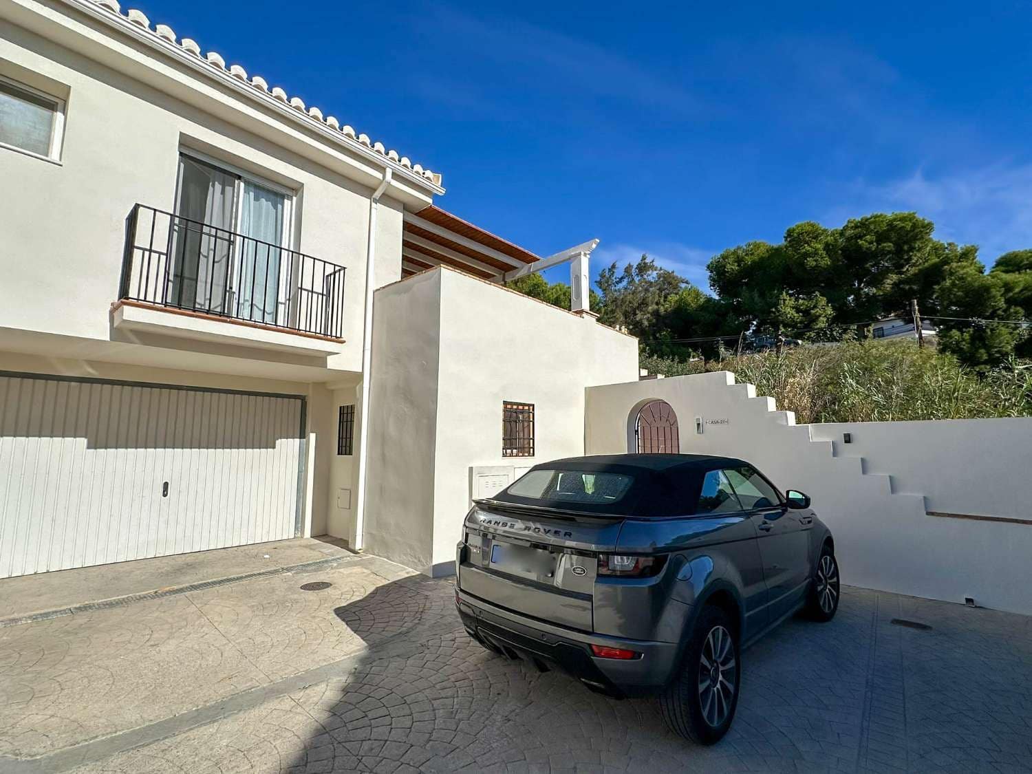 3 soveværelse Semi-Rækkehus til salg i Salobrena med swimmingpool - € 499.000 (Ref: 8671789)