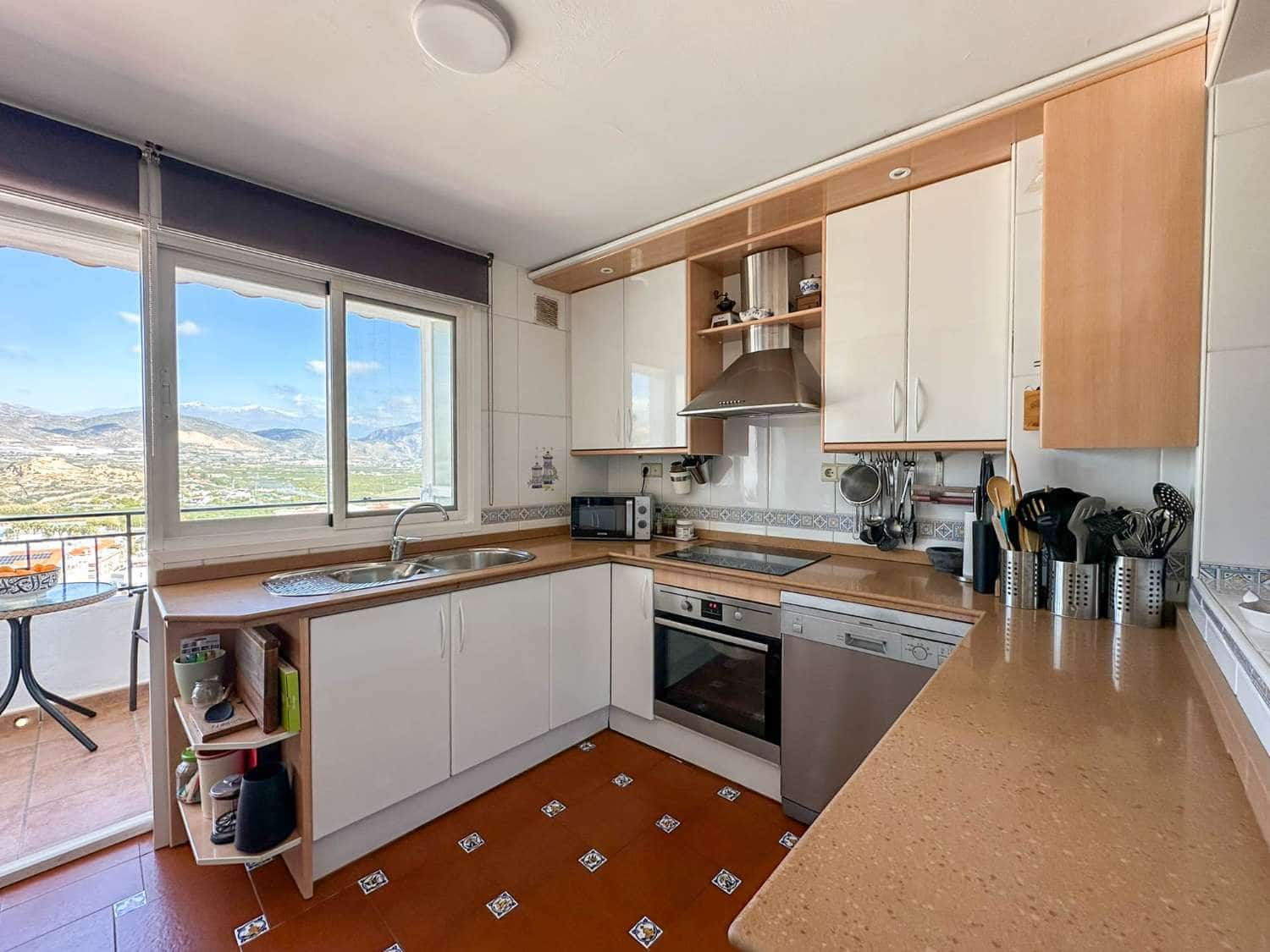 2 slaapkamer Appartement te koop in Salobrena - € 275.000 (Ref: 8834154)