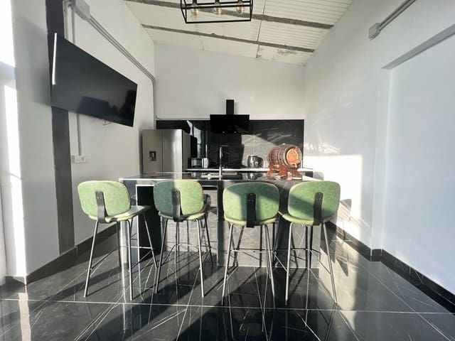 Studio til leie i Motril - € 700 (Ref: 8838377)