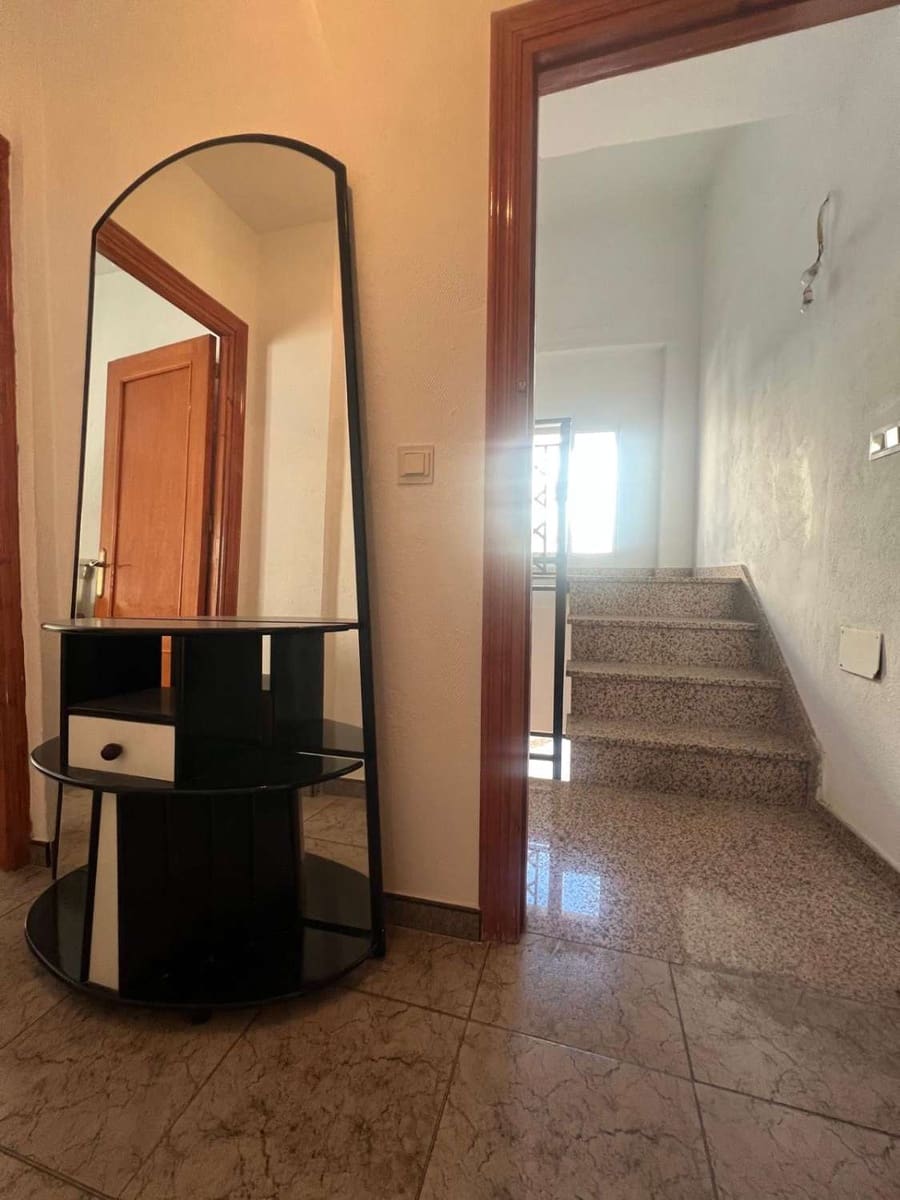 3 soveværelse Lejlighed til salg i Los Guajares - € 87.000 (Ref: 8867032)