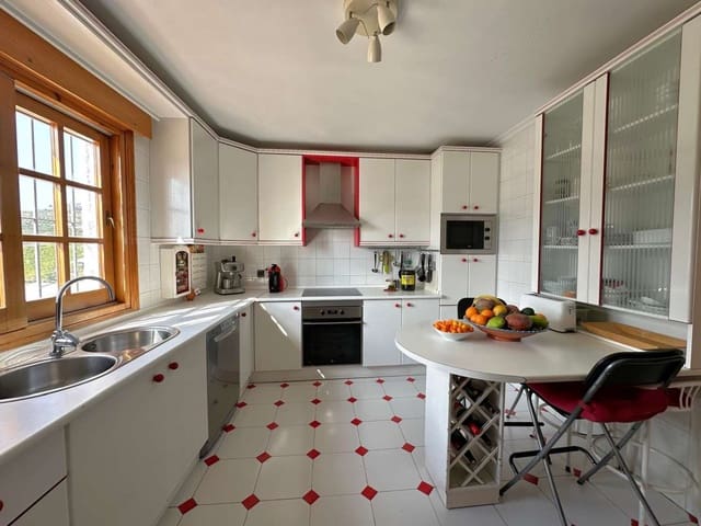 5 soveværelse Villa til salg i Itrabo med swimmingpool garage - € 1.500.000 (Ref: 8867033)