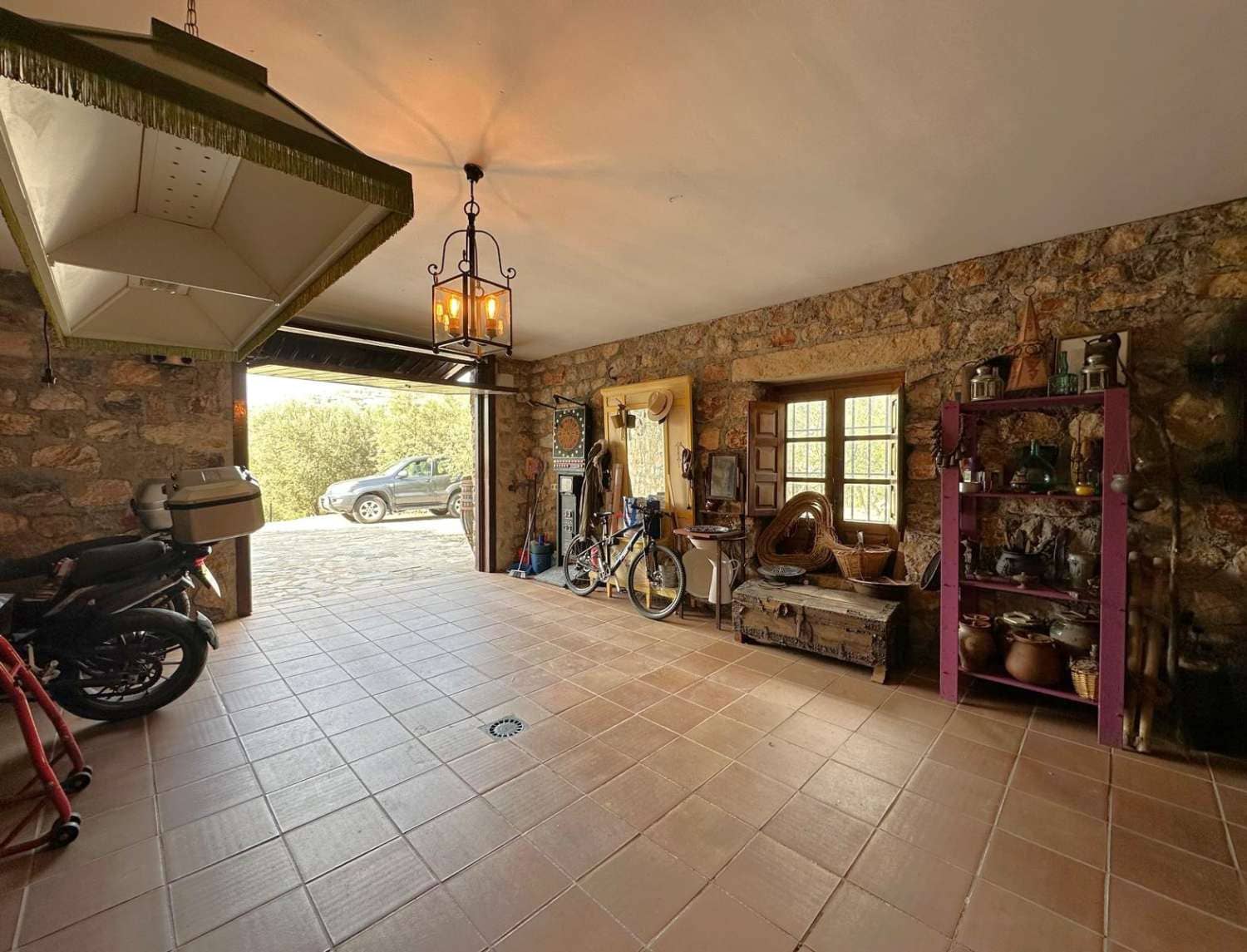 5 soveværelse Villa til salg i Itrabo med swimmingpool garage - € 1.500.000 (Ref: 8867033)