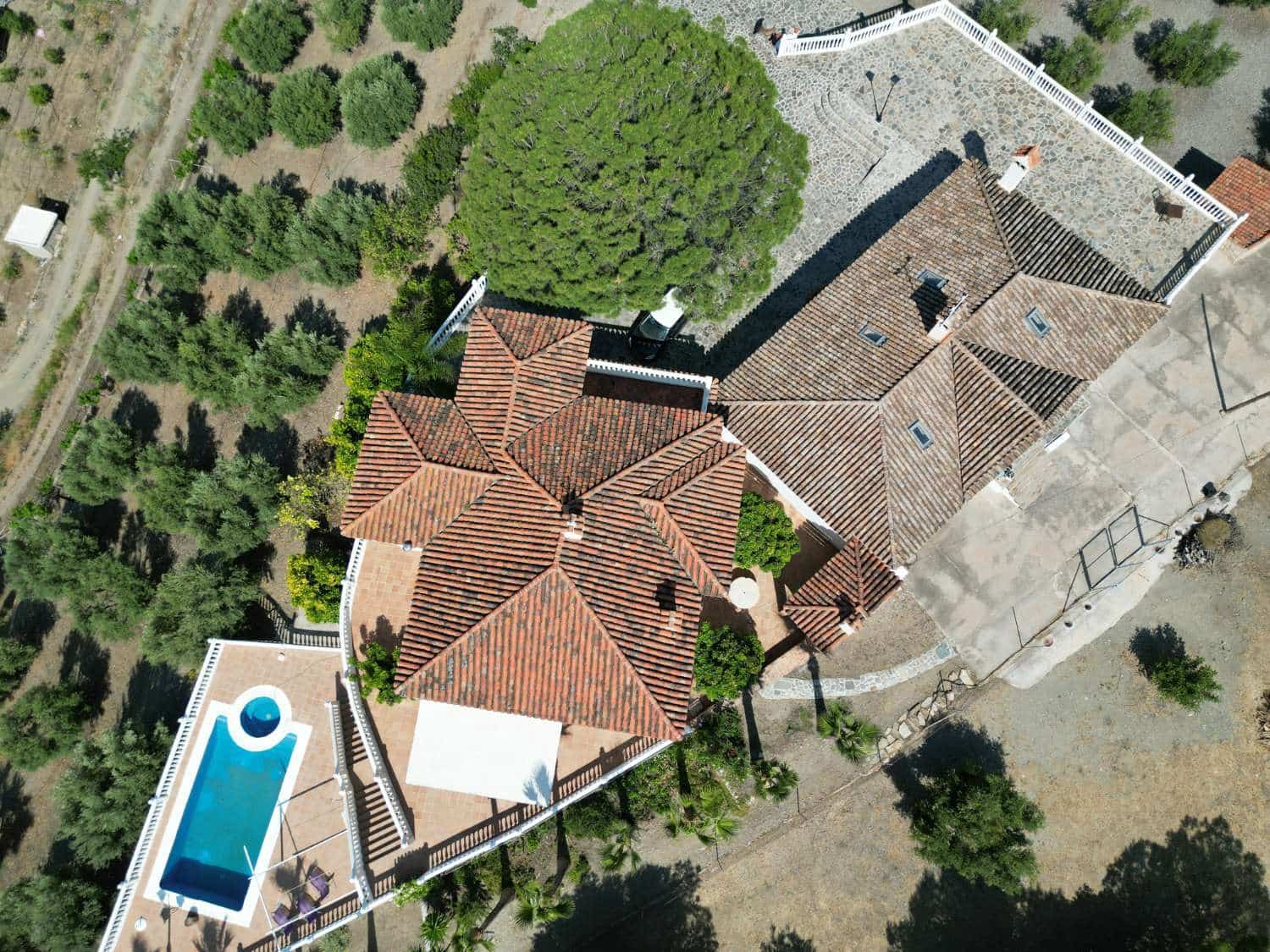 5 soveværelse Villa til salg i Itrabo med swimmingpool garage - € 1.500.000 (Ref: 8867033)