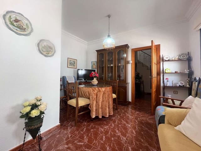 Casa de 5 habitaciones en Salobreña en venta - 240.000 € (Ref: 8907280)