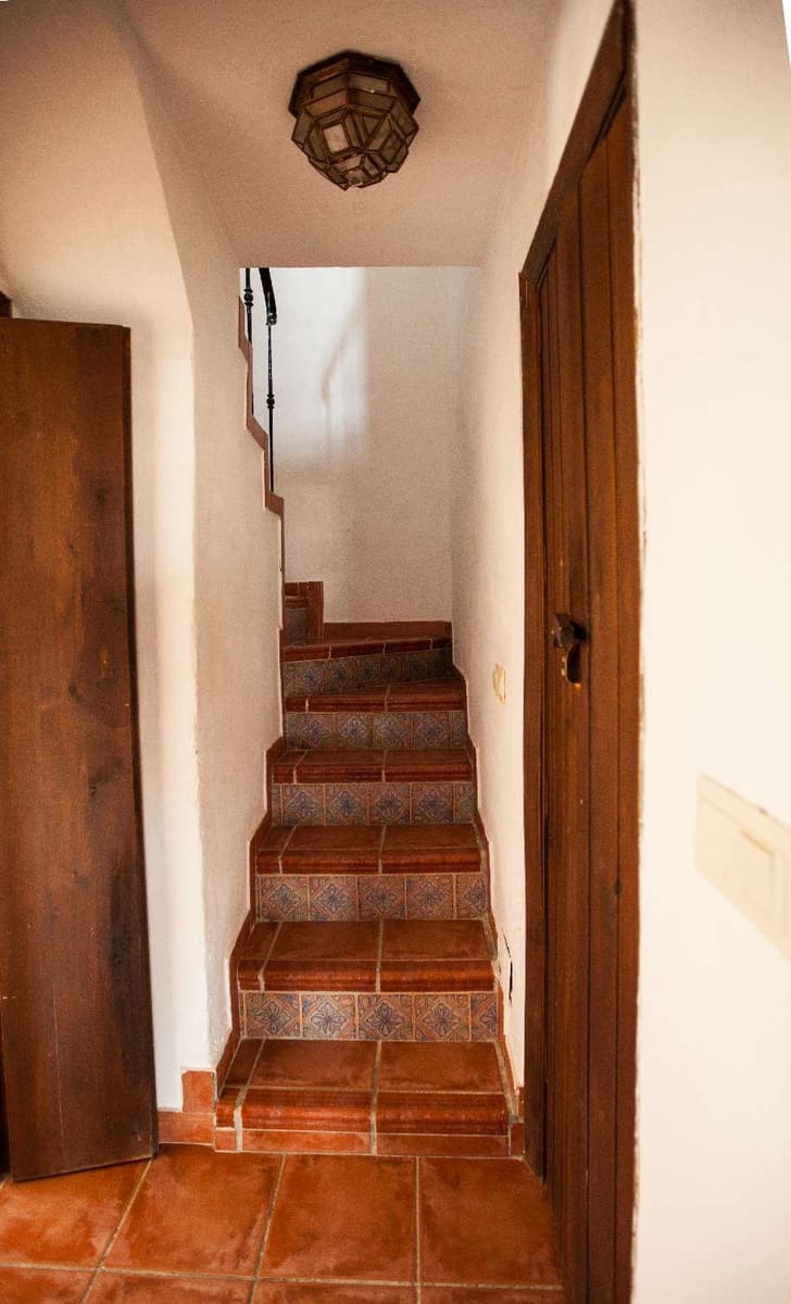 3 chambre Villa/Maison à vendre à Salobrena avec piscine garage - 395 000 € (Ref: 8932157)