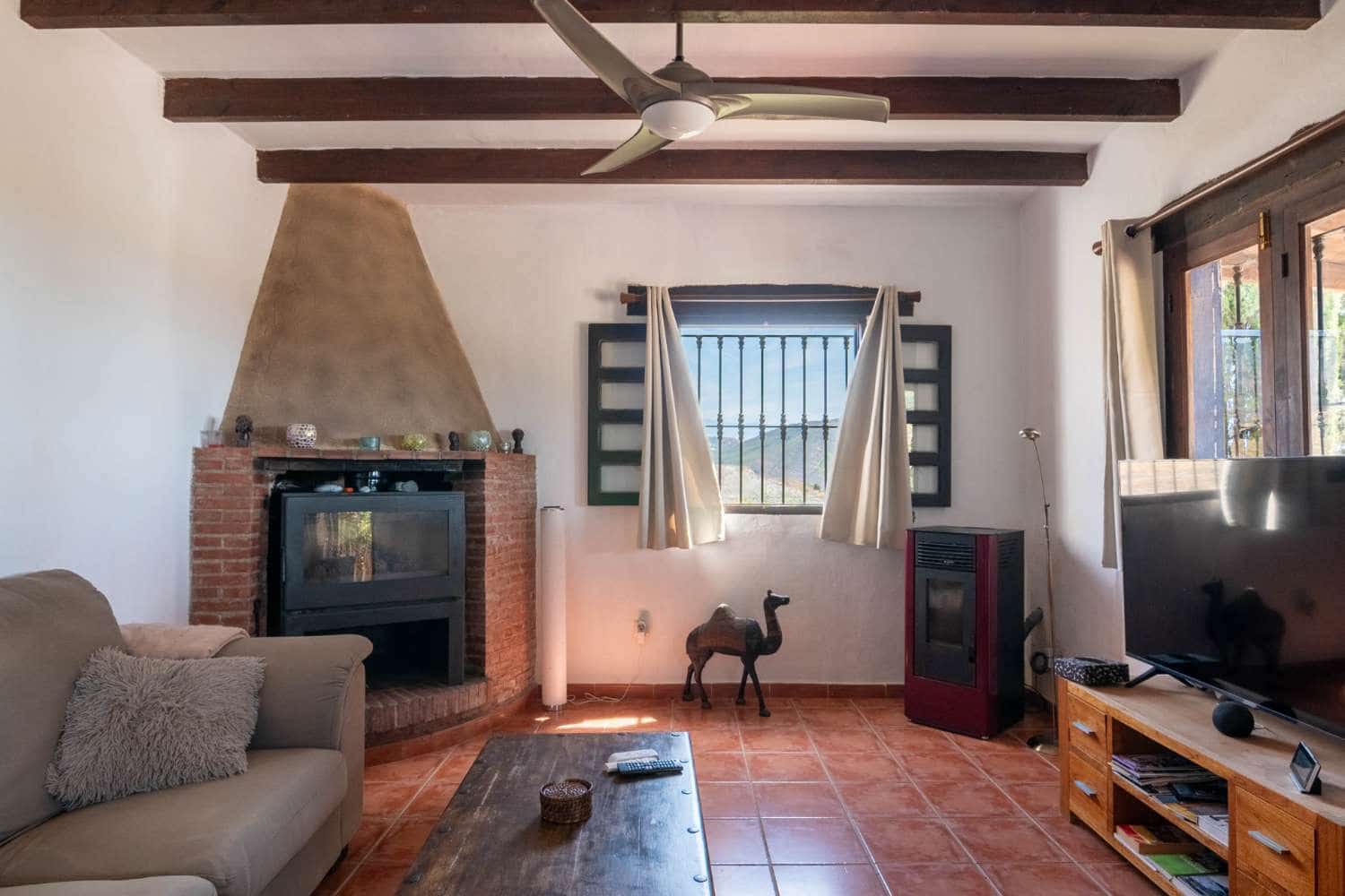 3 sovrum Villa till salu i Salobrena med pool garage - 395 000 € (Ref: 8932157)