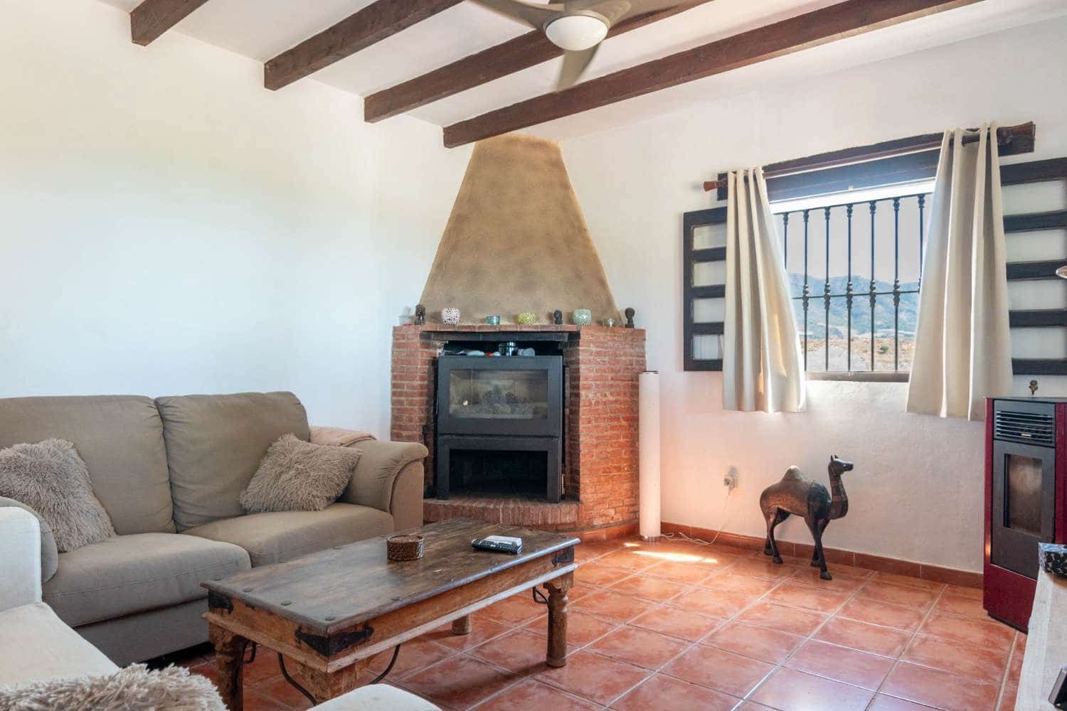 3 sovrum Villa till salu i Salobrena med pool garage - 395 000 € (Ref: 8932157)