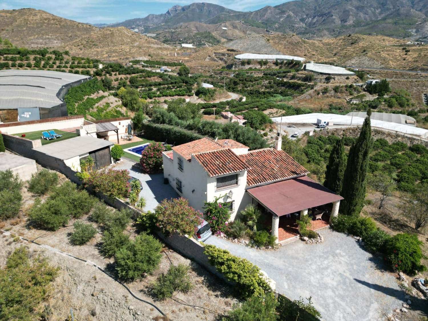 3 sovrum Villa till salu i Salobrena med pool garage - 395 000 € (Ref: 8932157)