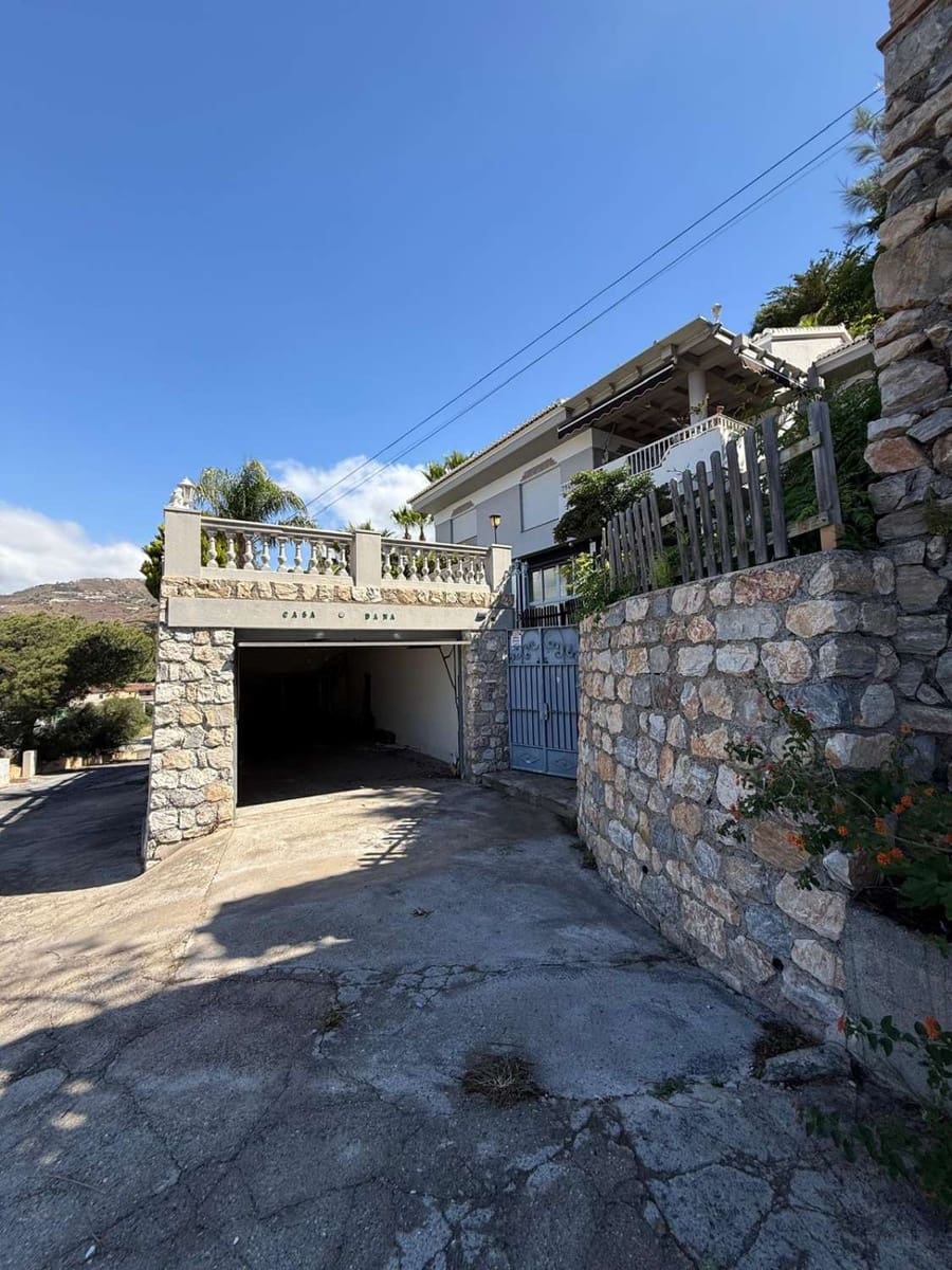 3 chambre Villa/Maison à vendre à Almunecar avec piscine garage - 560 000 € (Ref: 9017392)