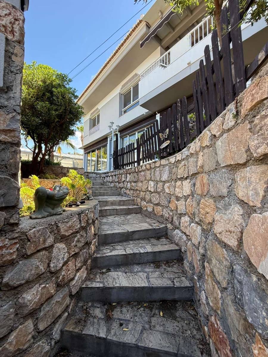 3 chambre Villa/Maison à vendre à Almunecar avec piscine garage - 560 000 € (Ref: 9017392)