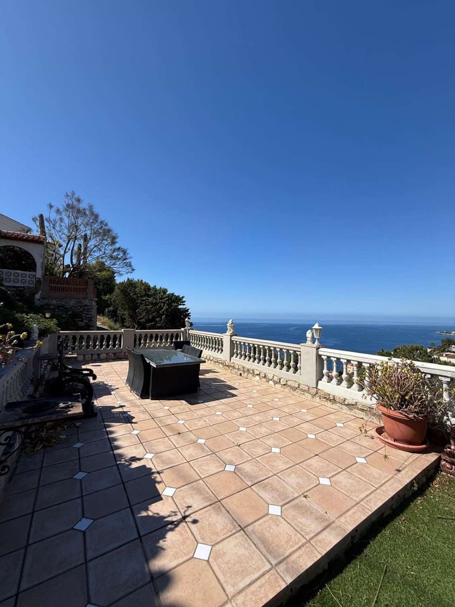 3 chambre Villa/Maison à vendre à Almunecar avec piscine garage - 560 000 € (Ref: 9017392)