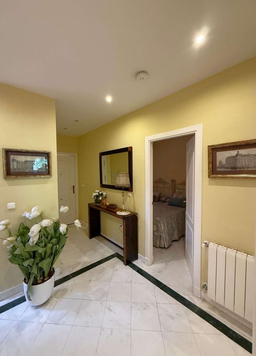 4 soverom Rekkehus til salgs i Motril med svømmebasseng - € 570 000 (Ref: 9023025)