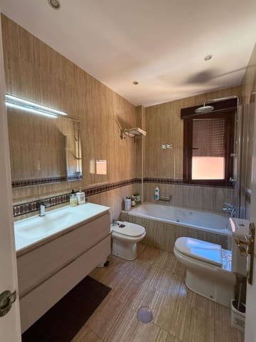 4 bedroom Terraced Villa for sale in Motril with pool - € 570,000 (Ref: 9023025)