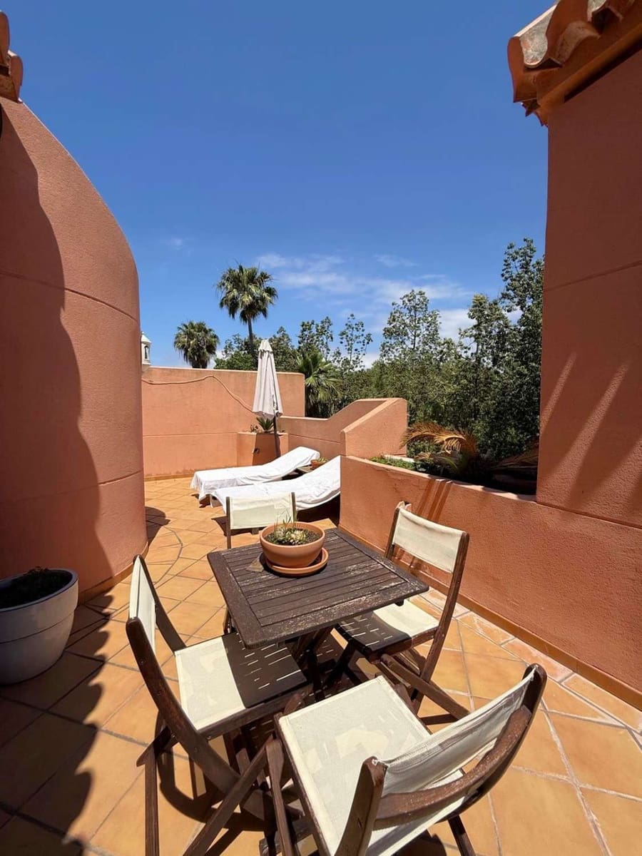 4 soverom Rekkehus til salgs i Motril med svømmebasseng - € 570 000 (Ref: 9023025)