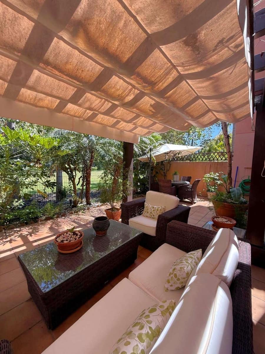 4 soverom Rekkehus til salgs i Motril med svømmebasseng - € 570 000 (Ref: 9023025)