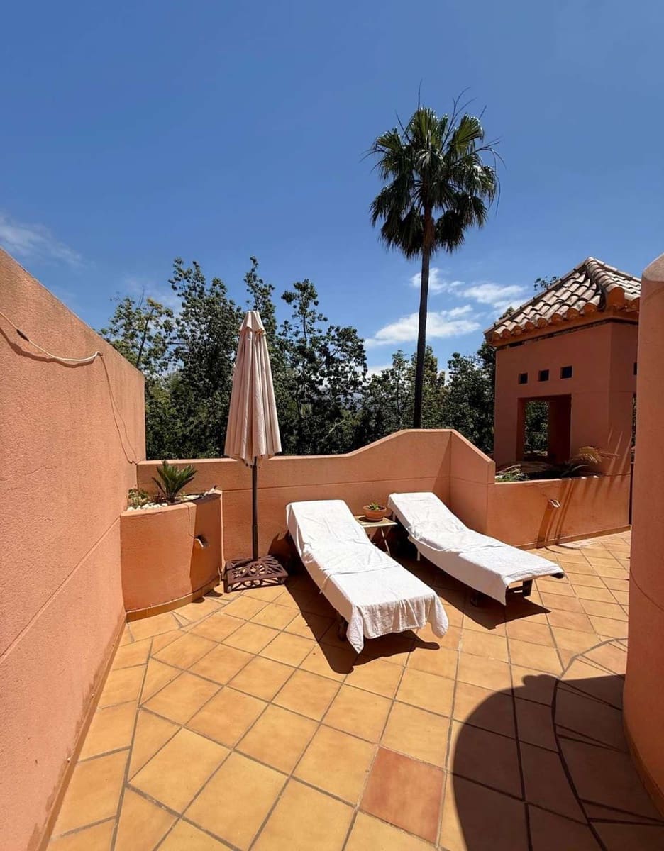 4 soverom Rekkehus til salgs i Motril med svømmebasseng - € 570 000 (Ref: 9023025)