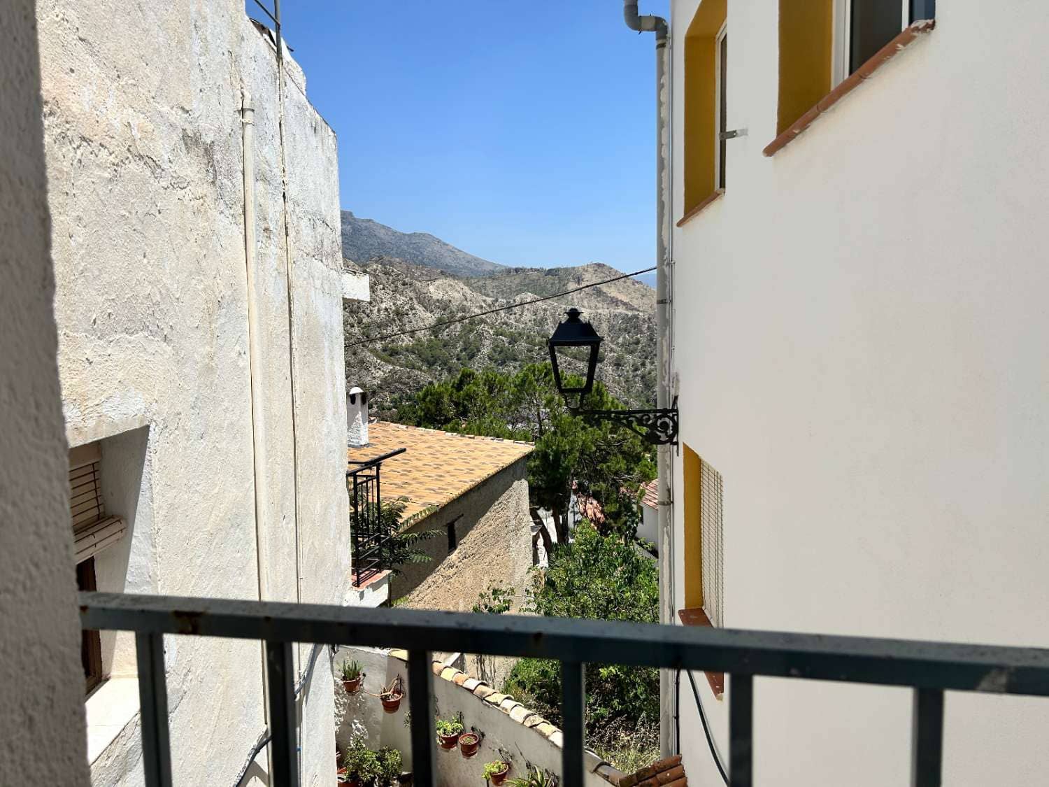 1 soveværelse Byhus til salg i Los Guajares - € 35.000 (Ref: 9077812)