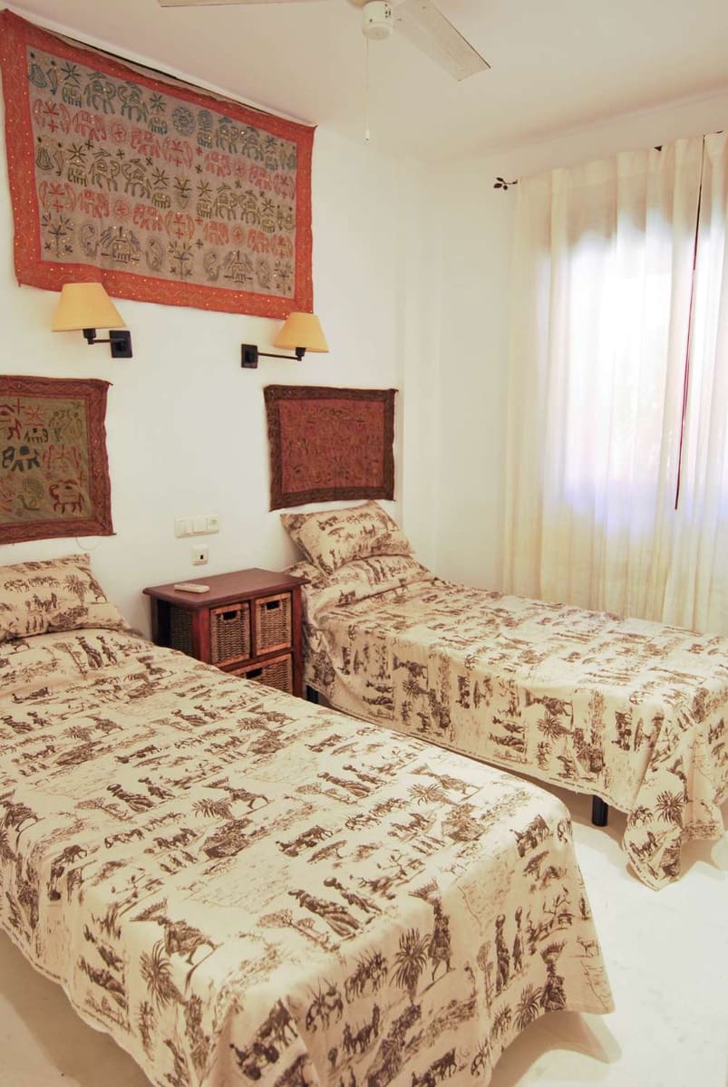 4 soveværelse Byhus til salg i Motril med swimmingpool - € 550.000 (Ref: 9110092)