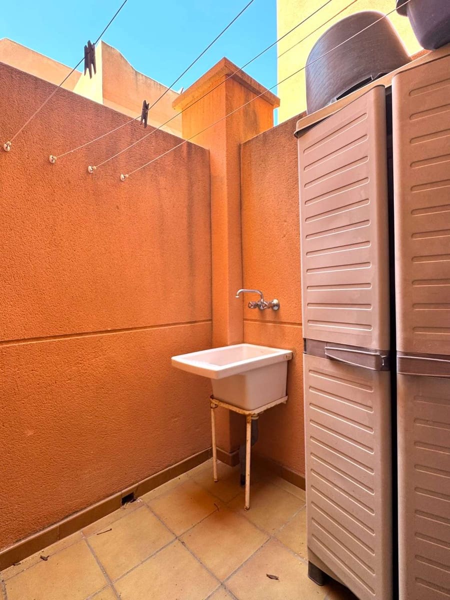 4 soveværelse Byhus til salg i Motril med swimmingpool - € 550.000 (Ref: 9110092)