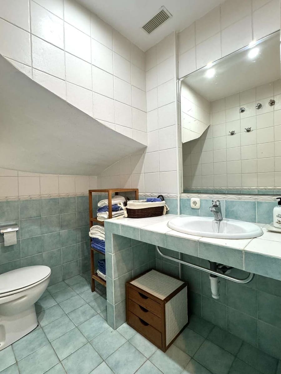 4 soveværelse Byhus til salg i Motril med swimmingpool - € 550.000 (Ref: 9110092)