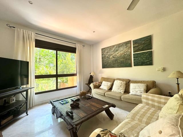 4 soveværelse Byhus til salg i Motril med swimmingpool - € 550.000 (Ref: 9110092)