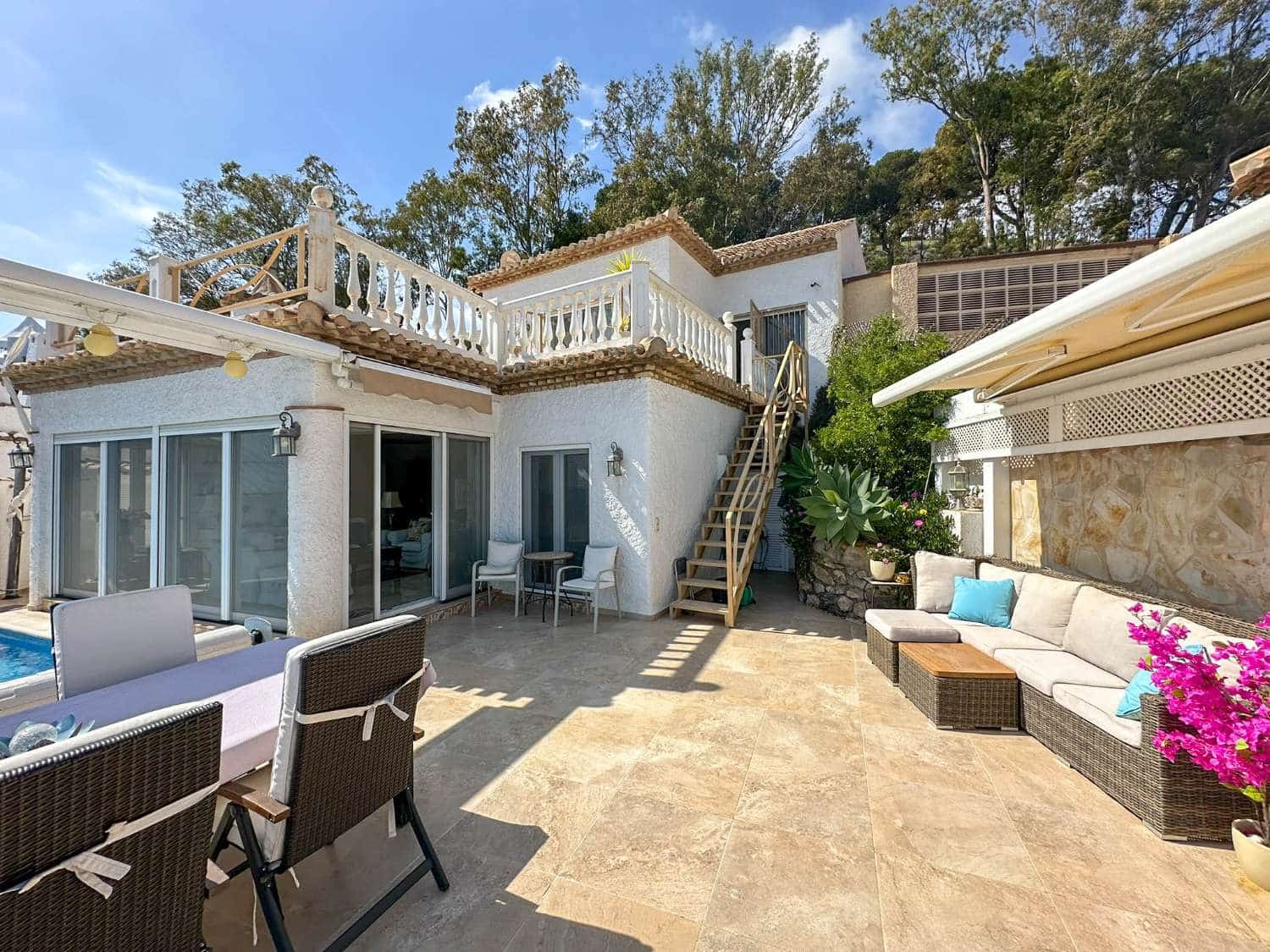 4 sypialnia Willa na sprzedaż w Salobrena z basenem - 749 000 € (Ref: 9113955)