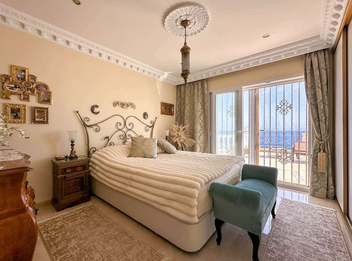 4 sypialnia Willa na sprzedaż w Salobrena z basenem - 749 000 € (Ref: 9113955)