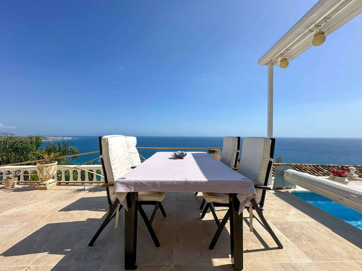 4 sypialnia Willa na sprzedaż w Salobrena z basenem - 749 000 € (Ref: 9113955)