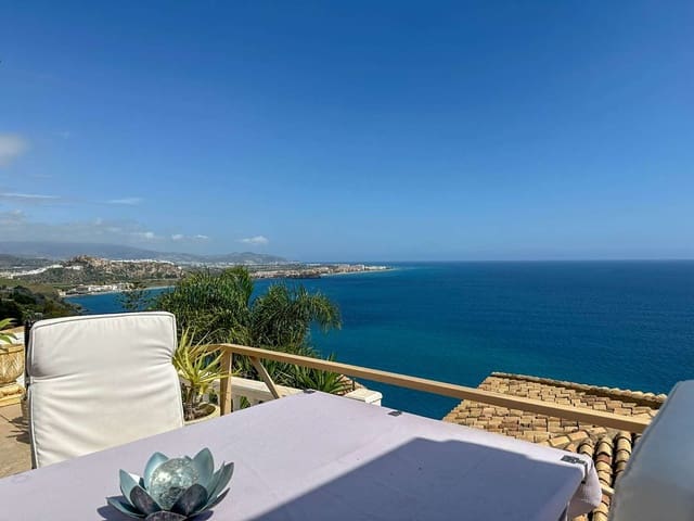 4 sypialnia Willa na sprzedaż w Salobreña z basenem - 749 000 € (Ref: 9113955)