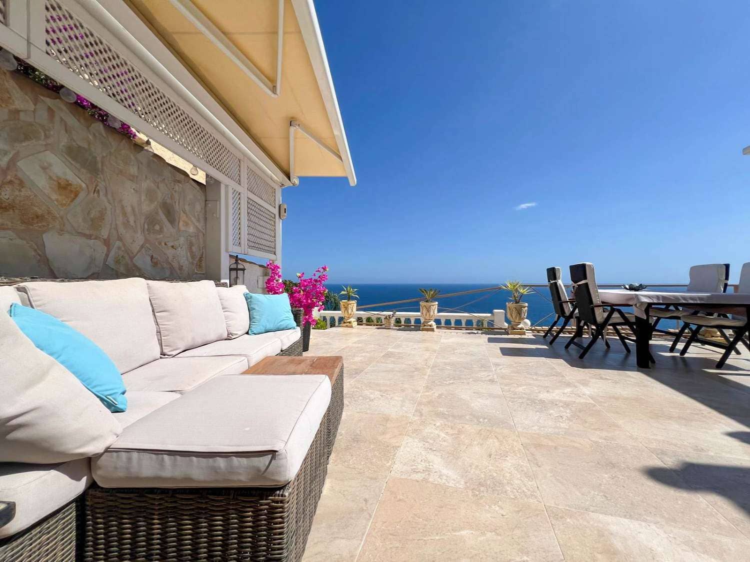 4 sypialnia Willa na sprzedaż w Salobrena z basenem - 749 000 € (Ref: 9113955)