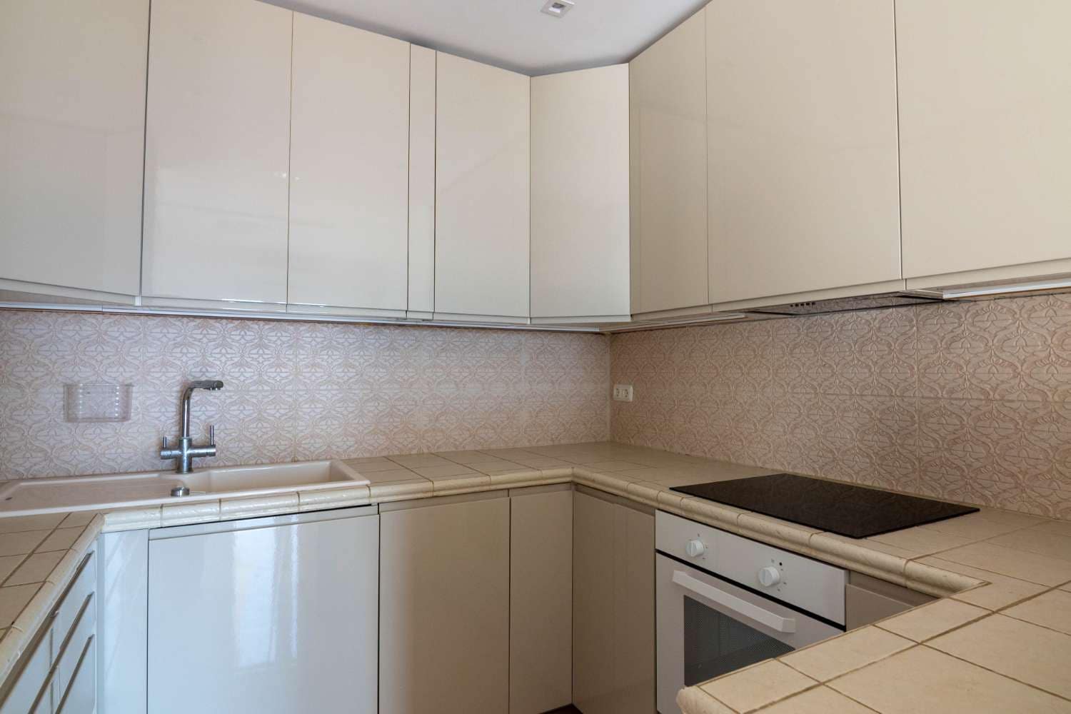 4 bedroom Villa for sale in Salobrena with pool - € 659,000 (Ref: 9113955)