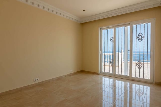 4 slaapkamer Villa te koop in Salobreña met zwembad - € 659.000 (Ref: 9113955)