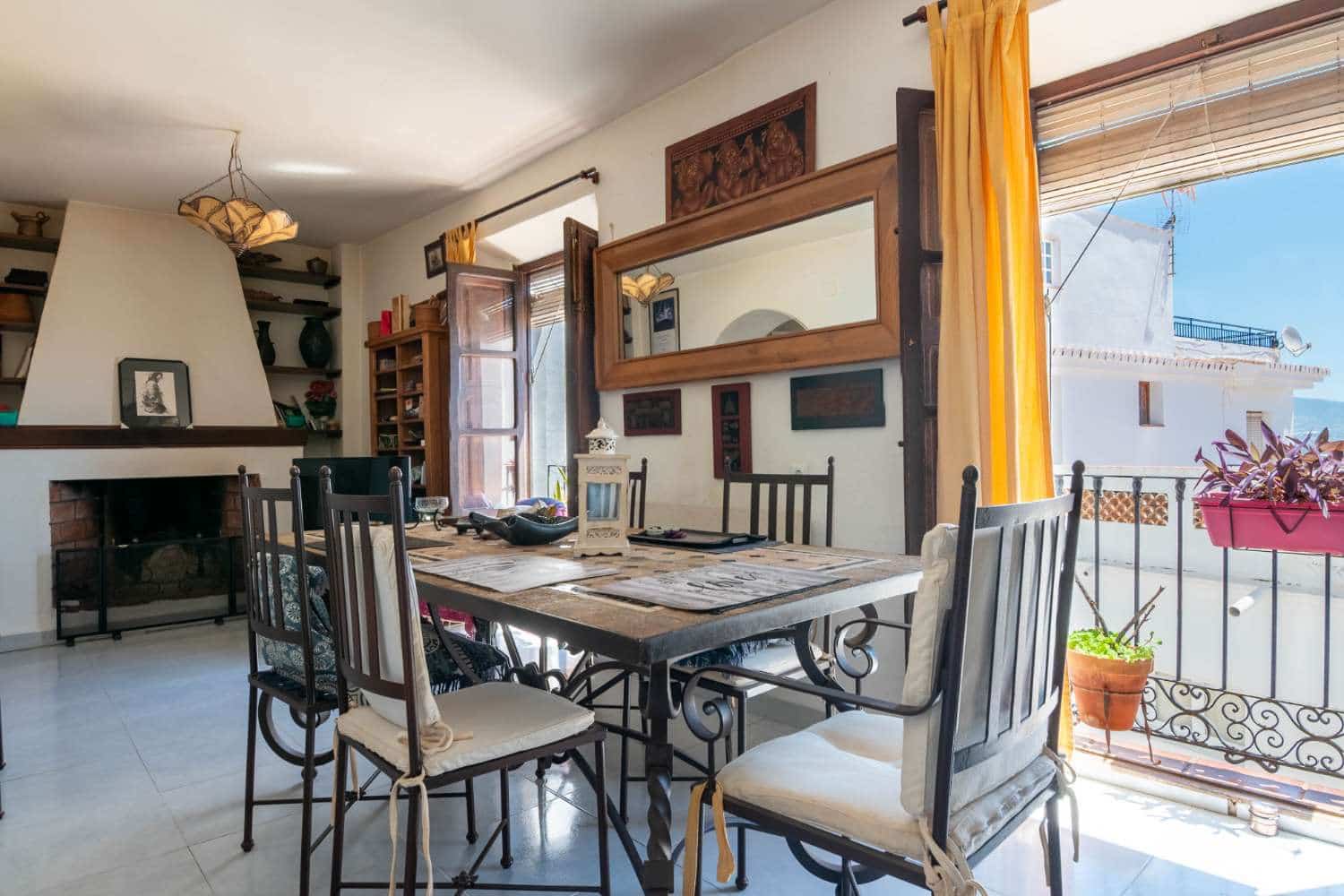Casa de 4 habitaciones en Salobreña en venta - 425.000 € (Ref: 9113956)