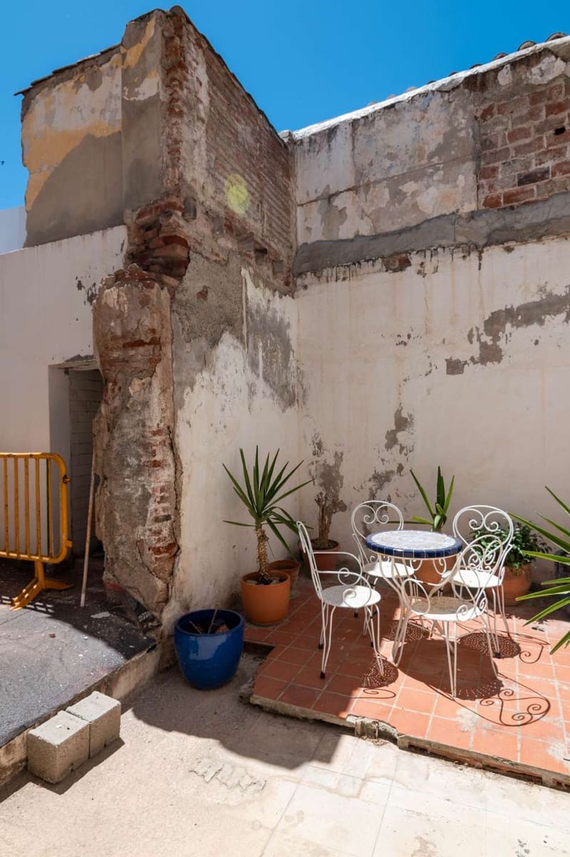 Casa de 4 habitaciones en Salobreña en venta - 425.000 € (Ref: 9113956)