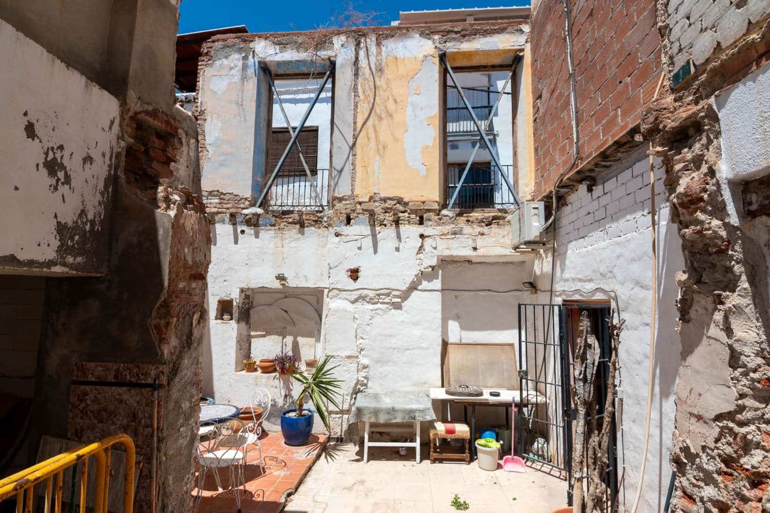 Casa de 4 habitaciones en Salobreña en venta - 425.000 € (Ref: 9113956)