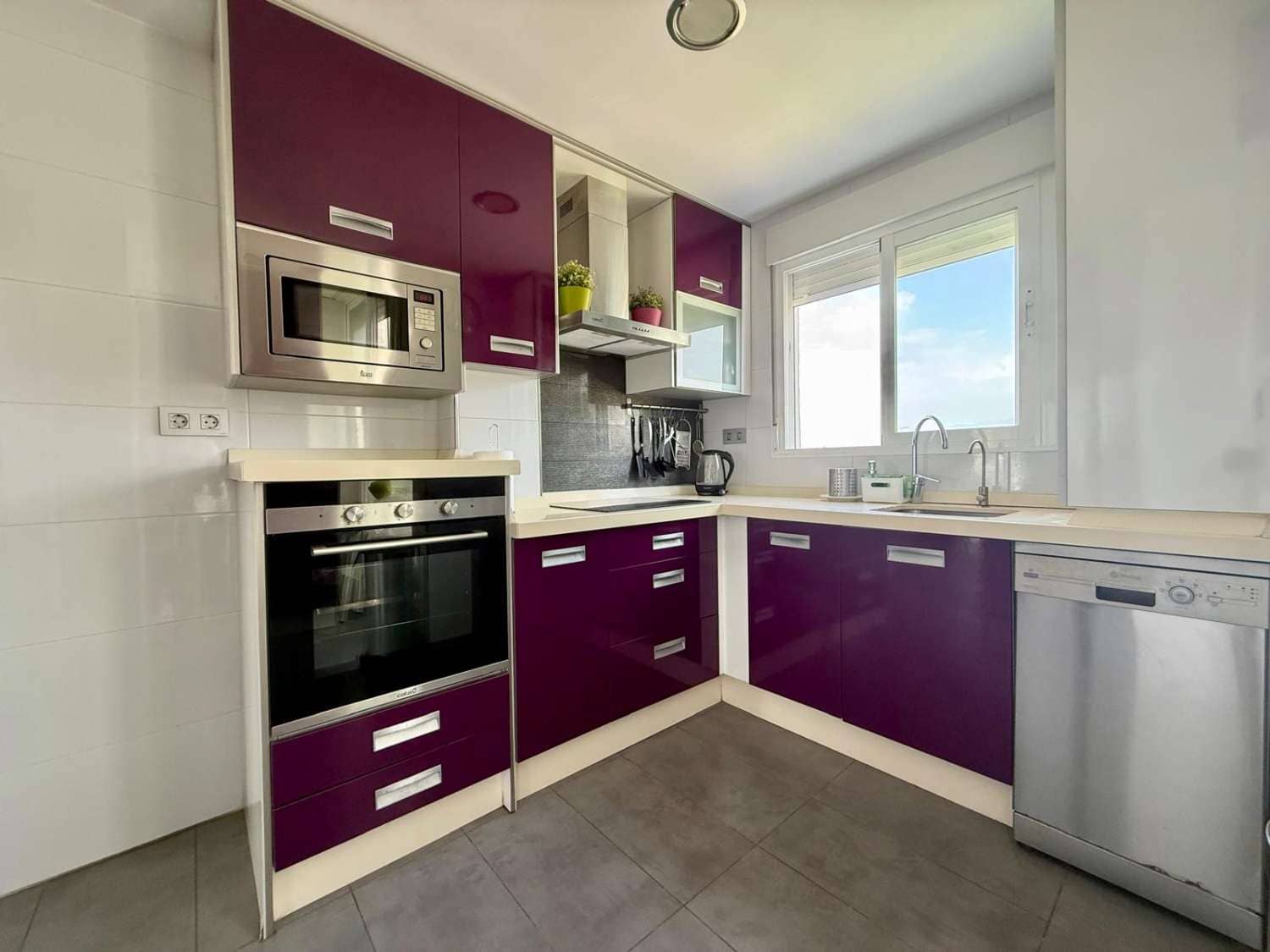 3 soverom Leilighet til leie i Motril - € 800 (Ref: 9128016)