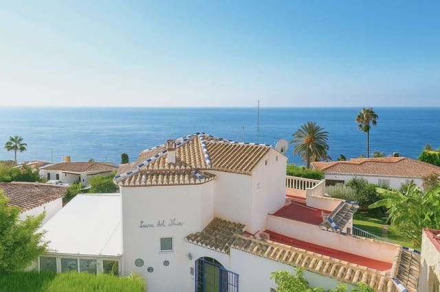 3 Zimmer Villa zu verkaufen in Salobreña mit Pool Garage - 485.000 € (Ref: 9142130)