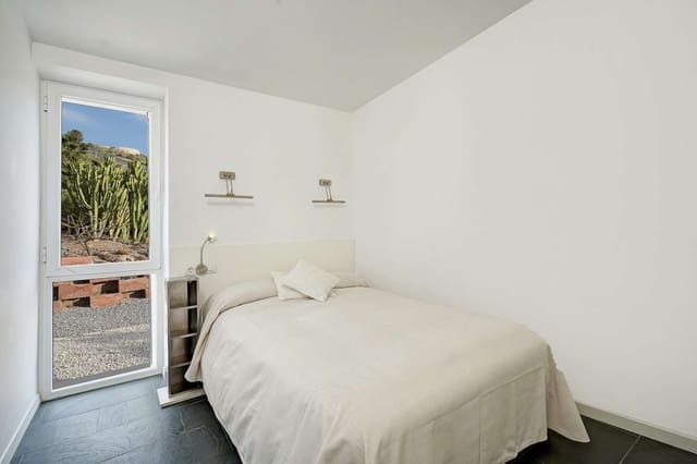 3 soveværelse Byhus til salg i Motril med swimmingpool - € 583.000 (Ref: 9142131)