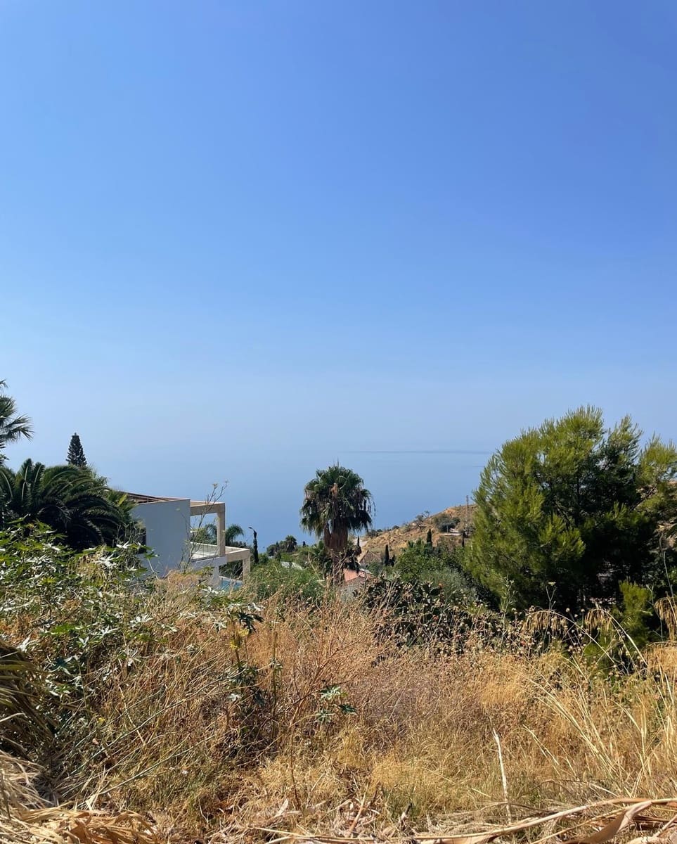 Działka budowlana na sprzedaż w Salobrena - 210 000 € (Ref: 9145290)