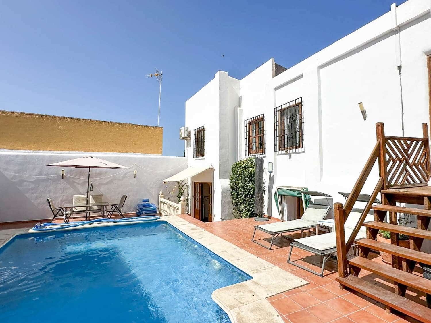 6 bedroom Finca/Country House for sale in Salobrena with pool - € 350,000 (Ref: 9145291)