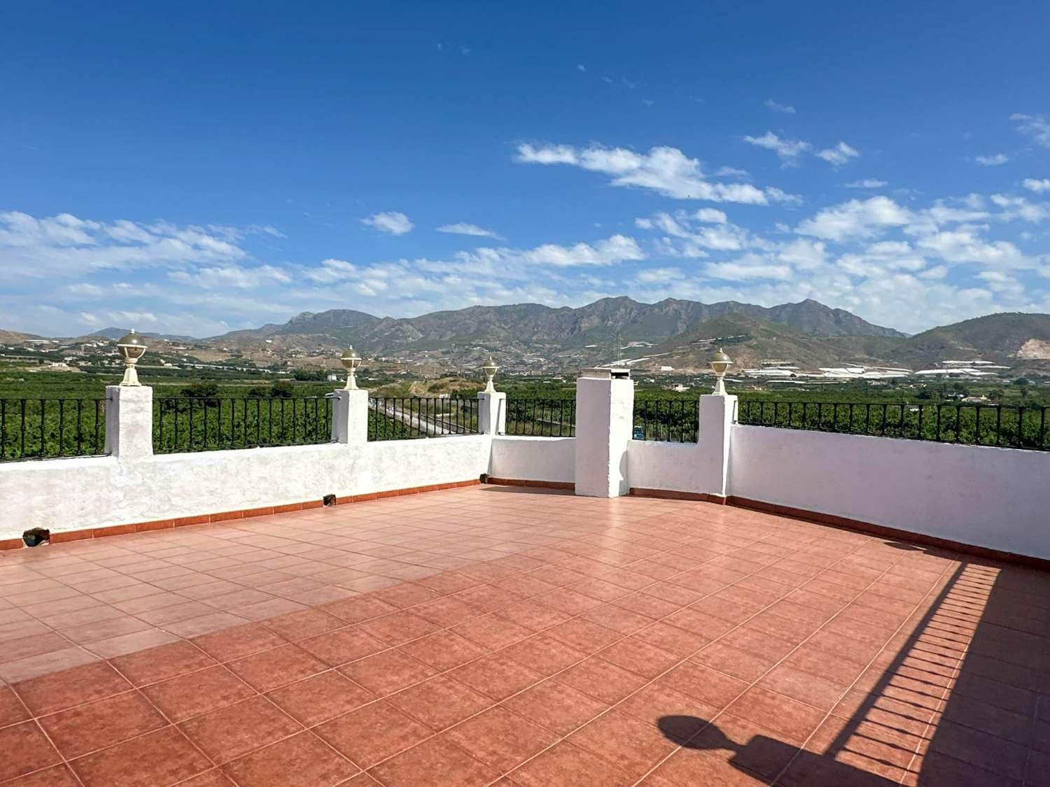 6 bedroom Finca/Country House for sale in Salobrena with pool - € 350,000 (Ref: 9145291)