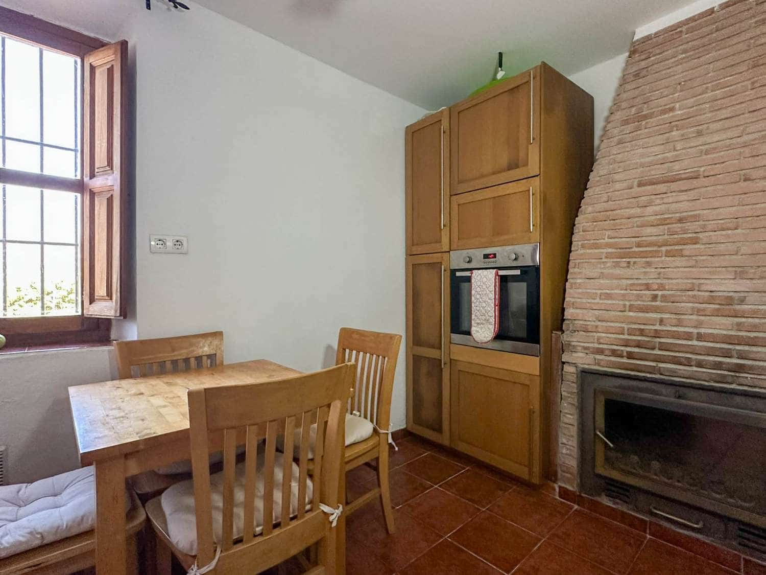 6 bedroom Finca/Country House for sale in Salobrena with pool - € 350,000 (Ref: 9145291)