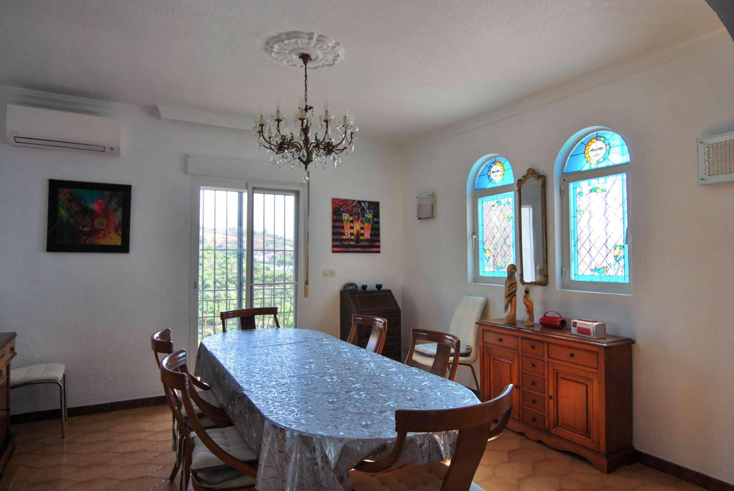 4 Zimmer Villa zu verkaufen in Salobrena mit Pool Garage - 575.000 € (Ref: 9146868)