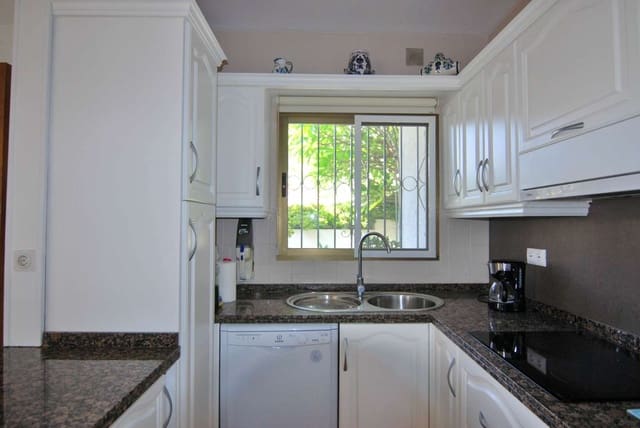 4 soveværelse Villa til salg i Salobreña med swimmingpool garage - € 575.000 (Ref: 9146868)