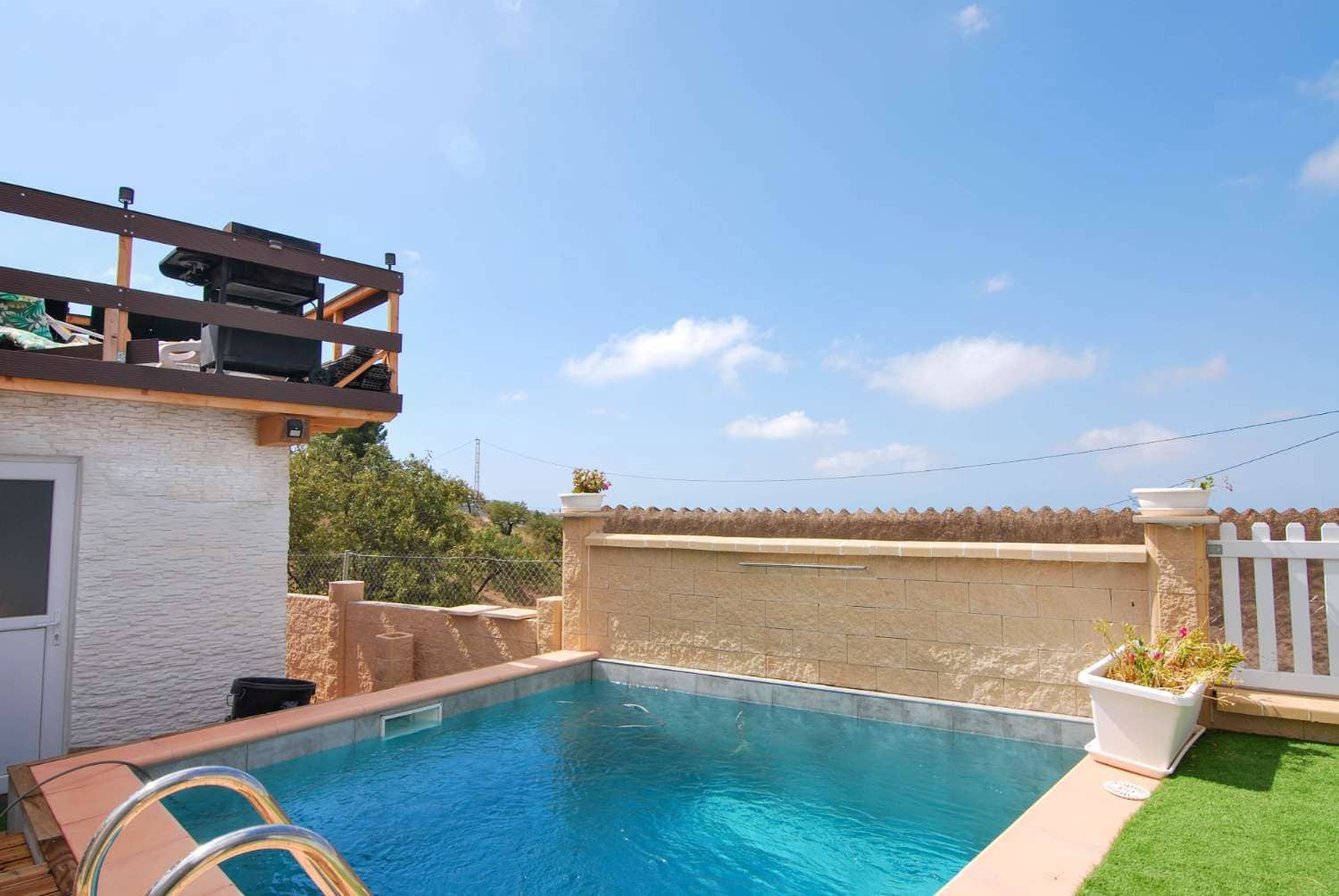 3 bedroom Finca/Country House for rent in Motril with pool garage - € 900 (Ref: 9159292)