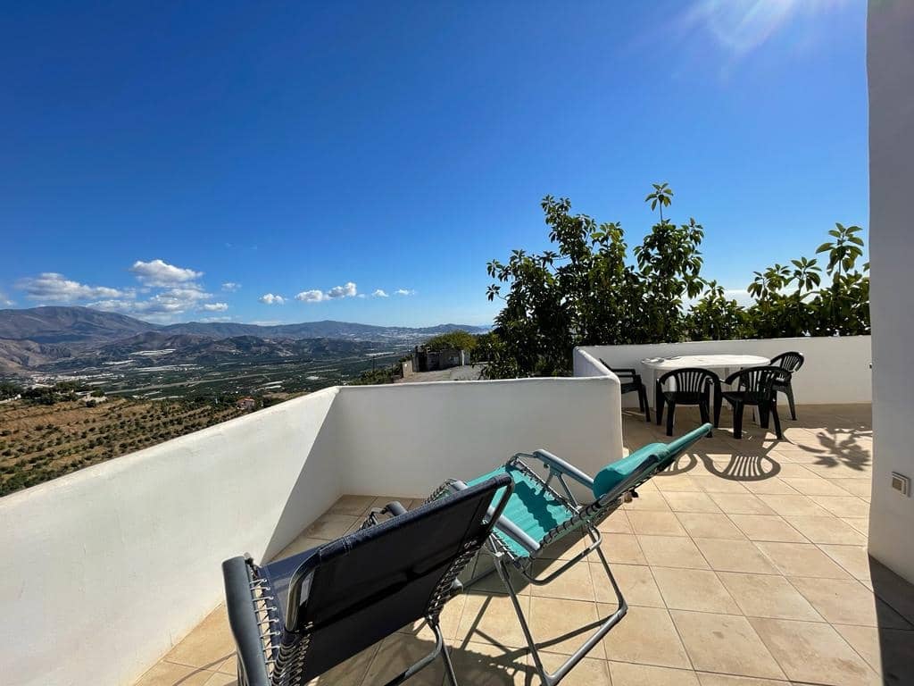 3 soveværelse Villa til leje i Salobrena med garage - € 1.300 (Ref: 9185064)