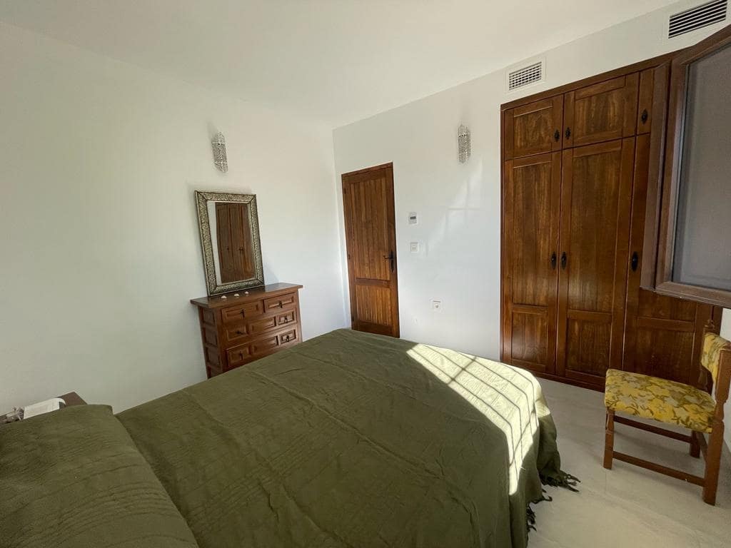 3 soveværelse Villa til leje i Salobrena med garage - € 1.300 (Ref: 9185064)